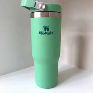 Stanley Tumbler - IceFlow Flip Straw 30 oz. - NEW Without Tags